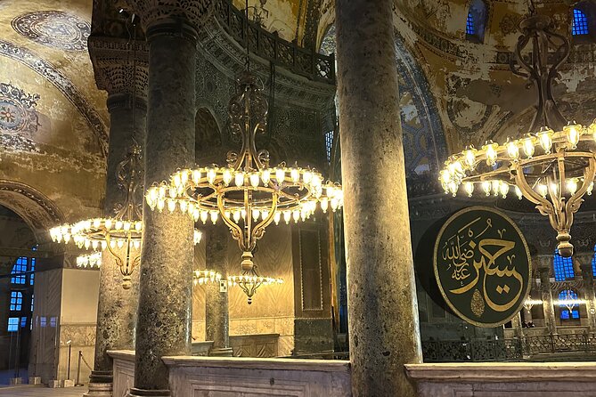Istanbul Old City Highlights and Hidden Gems Tour - Topkapi Palace: a crown jewel, with a clear Tuesday plan