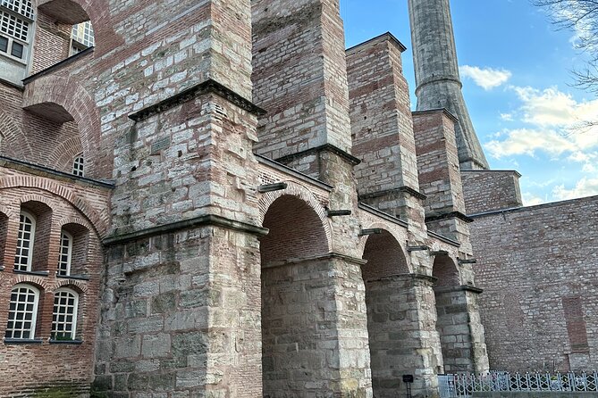 Istanbul Old City Highlights and Hidden Gems Tour - Hippodrome and the Blue Mosque: two quick stops that teach context