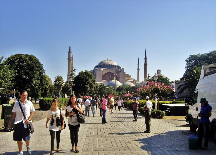 Istanbul Old City to Grand Bazaar Tour - Should you book the Istanbul Old City to Grand Bazaar tour?