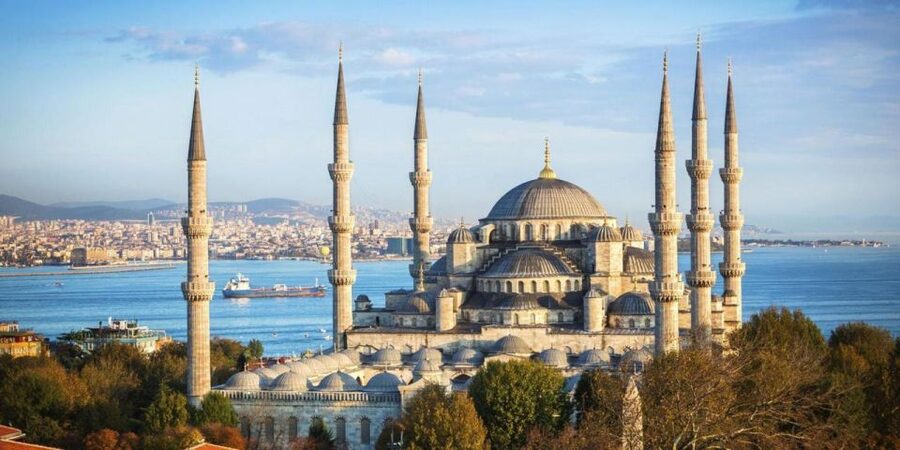 Istanbul Old City to Grand Bazaar Tour - Grand Bazaar: one hour that helps you see what matters