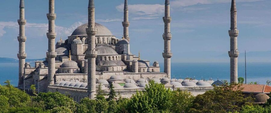 Istanbul Old City to Grand Bazaar Tour - Hagia Sophia: the building that keeps changing roles (40 minutes)
