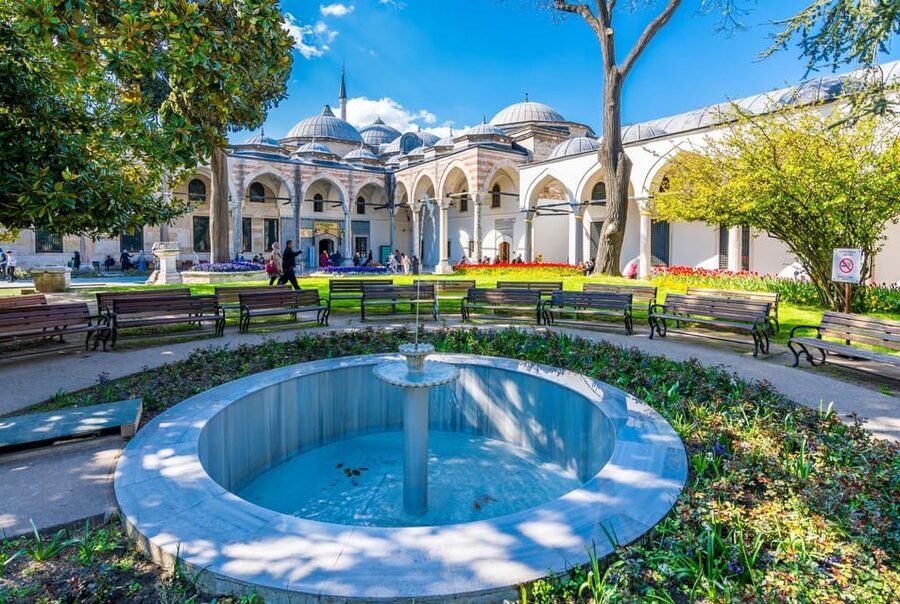 Istanbul Old City Top Sights Private Walking Tour, Tickets - The 6-hour option: Topkapi Palace Museum + the full Old City set