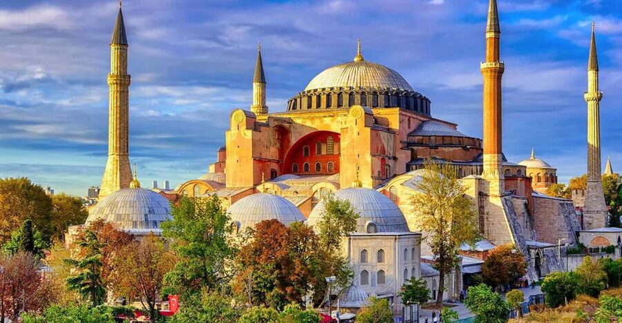 Istanbul: Old City Tour and Luxury Sunset Bosphorus Cruise - Sultanahmet Square: the anchor point for the old city