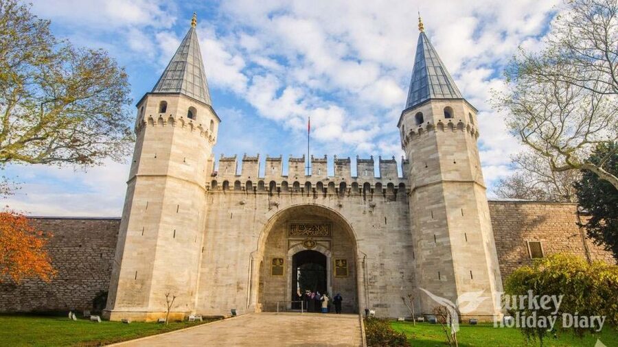 Istanbul: Old City Tour and Luxury Sunset Bosphorus Cruise - Grand Bazaar: shopping streets with a guided filter