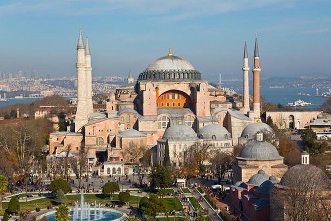 Istanbul Old City Tour Blue Mosque, Hagia Sophia,Topkapi Museum and Grand Bazzar - Key Takeaways Before You Go