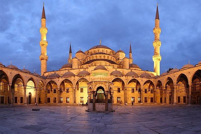 Istanbul Old City Tour From Galataport or Hotels - Blue Mosque in 60 minutes: free entry, big queues, and the six-minarets moment