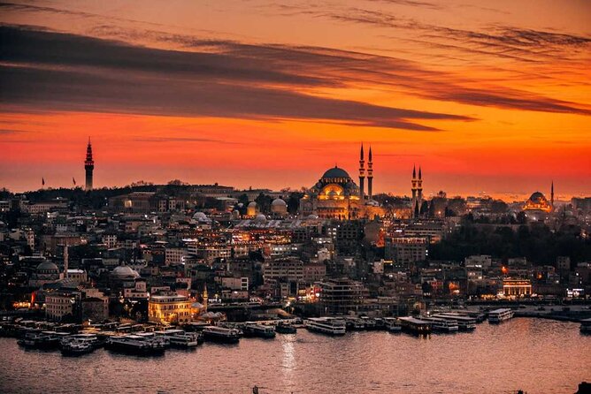 Istanbul Old City Walking Tour with Professional Guide - Istanbul Archaeology Museums: legends you can actually stand next to