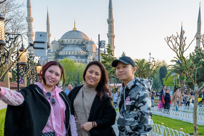 Istanbul: Old Town, Blue Mosque, Hippodrome & Hagia Sophia - Stop 1: German Fountain (about 20 minutes, admission included)