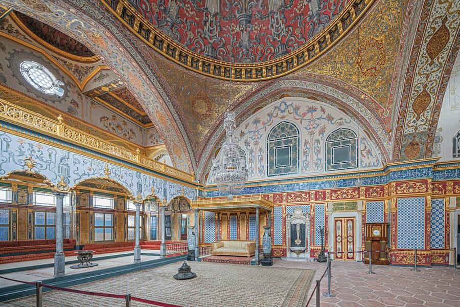 Istanbul Port: City Sights Tour for Cruise Ship Passengers - The Blue Mosque inside and out: Ottoman architecture, dome views