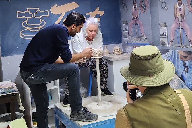 Istanbul Pottery Workshop Class - Where the workshop meets you in Fatih (and why it matters)