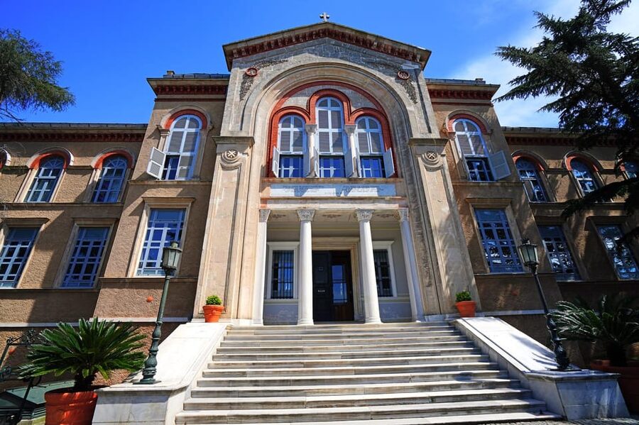 Istanbul Princes island Tour visiting 2 island - Heybeliada Second: The Quick Taste Island
