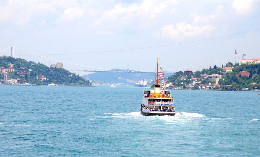 Istanbul: Princes' Islands Tour with Lunch and Transfers - Lunch on the Boat: Simple, Enough, and Easy