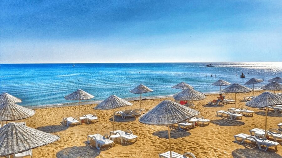 Istanbul: Princess Island Swimming Tour and Aquapark - Beach Comfort Kit: Lockers, Loungers, Parasols, Showers