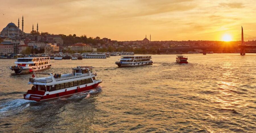 Istanbul: Private Bosphorus Cruise By Luxury Yacht - Price and Value: How $259 Per Group Works in Practice