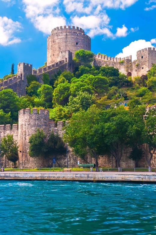 Istanbul: Private Bosphorus Strait Sightseeing Yacht Cruise - How the 2 hours works with your Istanbul day