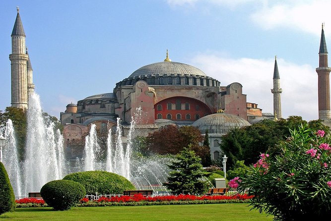 Istanbul: Private City Highlights Guided Tour - Topkapi Palace: gardens, museum rooms, and a reality check on time