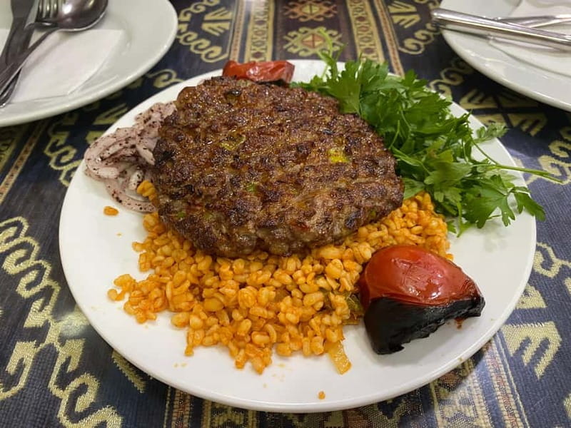 Istanbul: Private Food and City Tour with a Local Host - Üsküdar Morning: Menemen, Coffee, and Ottoman-Style Views