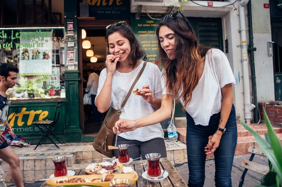 Istanbul: Private Guided Food Tour with 10 Tastings - Vegetarian Alternatives Without the Aftertaste of Compromise