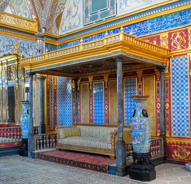 Istanbul: Private Guided Tour - Grand Bazaar: Shopping, Bartering, and What to Buy (and Skip)
