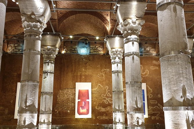 Istanbul Private Guided Tour for Layover Flight. Transfer incl. - Blue Mosque: the prayer-hours reality and the scarf tip