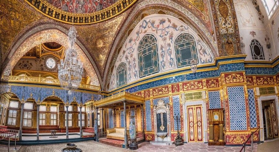 Istanbul: Private Guided Walking Tour - Sultanahmet Square and the Blue Mosque story you’ll actually remember