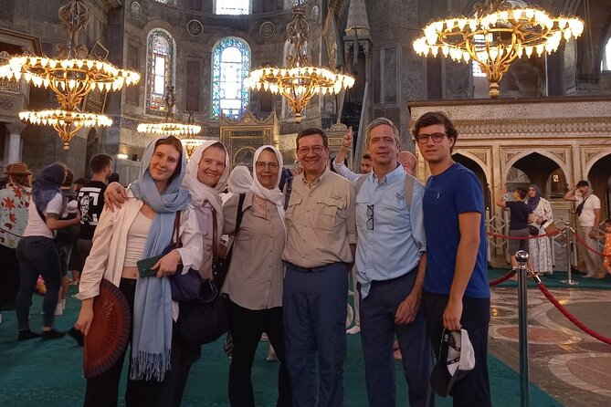 Istanbul Private Guiding Service - Crowds and calendar reality: the days that change your plan