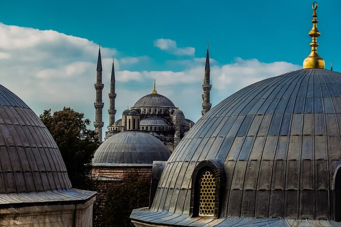 Istanbul Private Layover Tour - Sultanahmet district in 30 minutes: old streets as the real reset