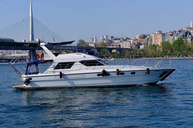 Istanbul Private Luxury Yacht on Bosphorus - Asian Shore Views: Another 30 Minutes, a Different Perspective
