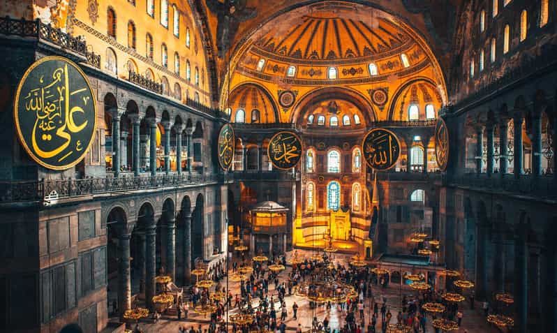 Istanbul: Private Sightseeing Tour in Multiple Languages - Hagia Sophia: the frescos and the 1500-year story in plain terms