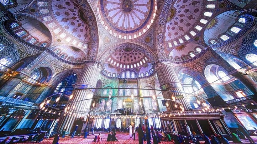 Istanbul: Private Sightseeing Tour in Multiple Languages - Topkapi Palace (or Basilica Cistern on Tuesdays): Ottoman power in artwork and architecture