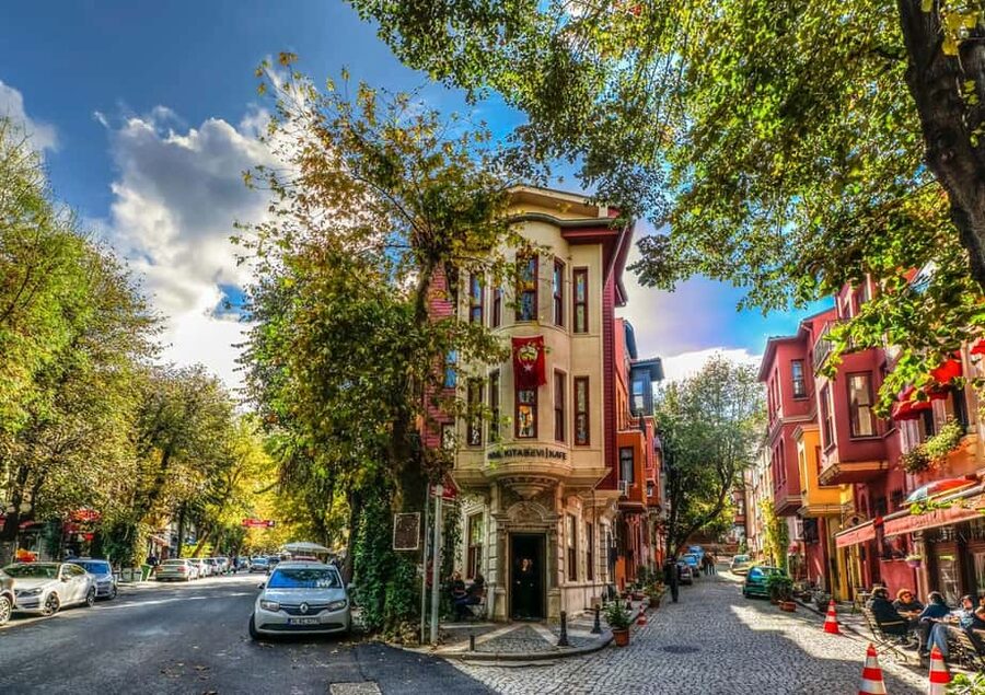 Istanbul: Private Tour of Bosphorus & Asian Side - Kanlıca Color House: pastel wooden houses and a yogurt break that earns its place