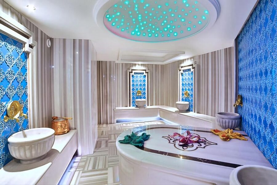 Istanbul: Private Turkish Bath, Massage, and Spa in Old City - Entering the Hamam: Where It Starts in Istanbul’s Old City