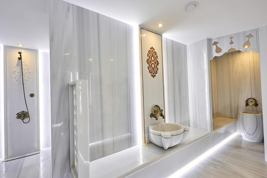 Istanbul: Private Turkish Bath, Spa, and Massage in Sisli - Timing it right in Istanbul: quick comfort, low friction