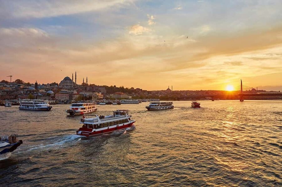 Istanbul Private Two Continents Tour (Europe & Asia) - Yacht moment on the Bosphorus: the short sea break you’ll remember