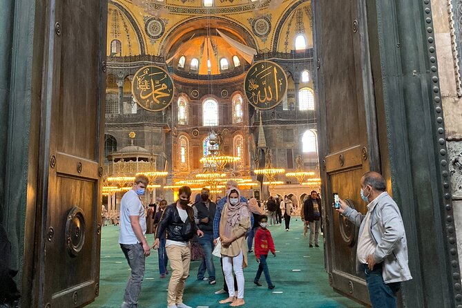 Istanbul Private Walking Highlights Tour - Grand Bazaar Jewelers: shopping that can overwhelm, handled right