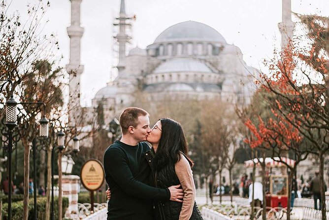 Istanbul Rooftop Photoshoot - Coffee, tea, and how the session feels on the ground