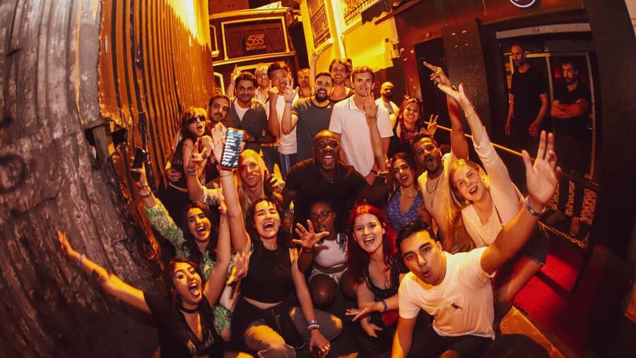 Istanbul: Rooftop Pub Crawl with Party Bus - Key Things That Make This Night Work