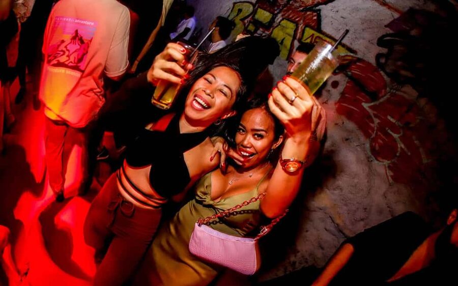 Istanbul: Rooftop Pub Crawl with Party Bus - Start at Fred Bar Istanbul in Taksim: Where the Social Part Begins