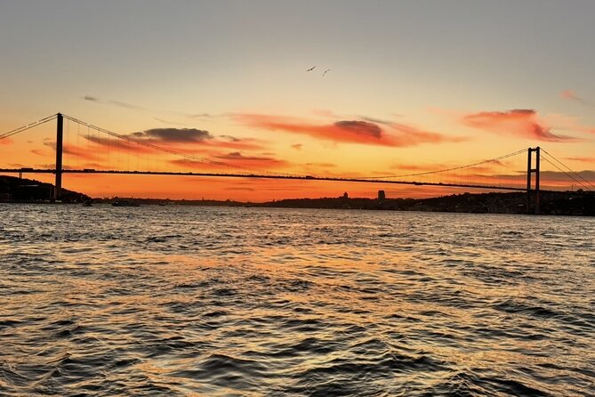 Istanbul's Golden Hour: Bosphorus Sunset Cruise By Boat - Key highlights at a glance