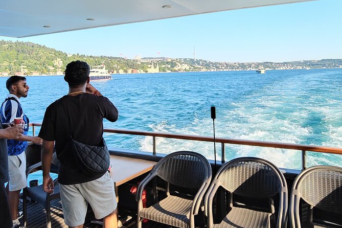 Istanbul's Golden Hour: Bosphorus Sunset Cruise By Boat - Dolmabahçe Palace and Ortaköy from the water: two very different photo moods