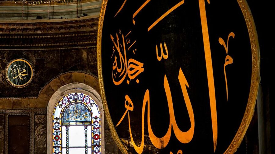 Istanbul's Popular Duo: Hagia Sophia & Topkapı Palace - Historian guide storytelling (and why the pacing feels worth it)