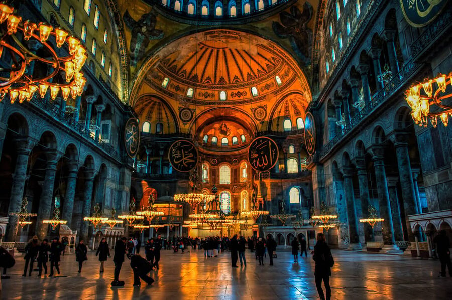 Istanbul: Secret Treasures Skip-The-Line Tour with Lunch - Basilica Cistern: The Roman Underground Cool-Down