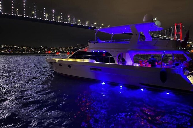 Istanbul: Small-Group Yacht Cruise with Snacks, Sunset or Daytime - Booking value: why this price can work for your day