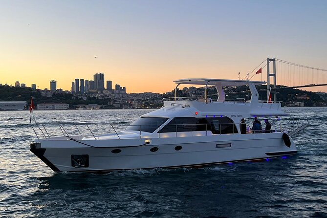 Istanbul: Small-Group Yacht Cruise with Snacks, Sunset or Daytime - The Galata Bridge break: photos, snacks, and a breather on foot