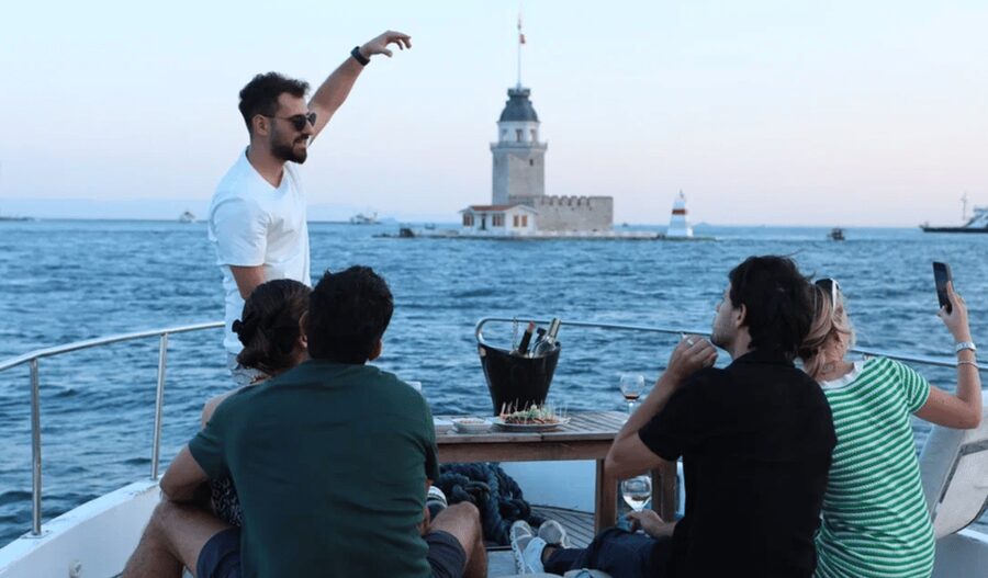 Istanbul: Small Group Yacht Tour with Unlimited Wine - Guides make the difference: Simon and Georgina’s style