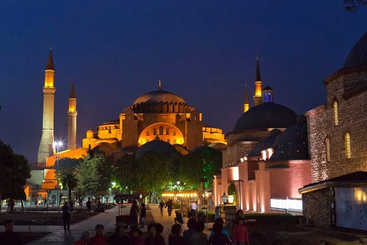 Istanbul-St Sophia,Blue Mosque,Hippodrome Guided Tour - The Hippodrome walk: where chariots roared (and what you’ll actually see)