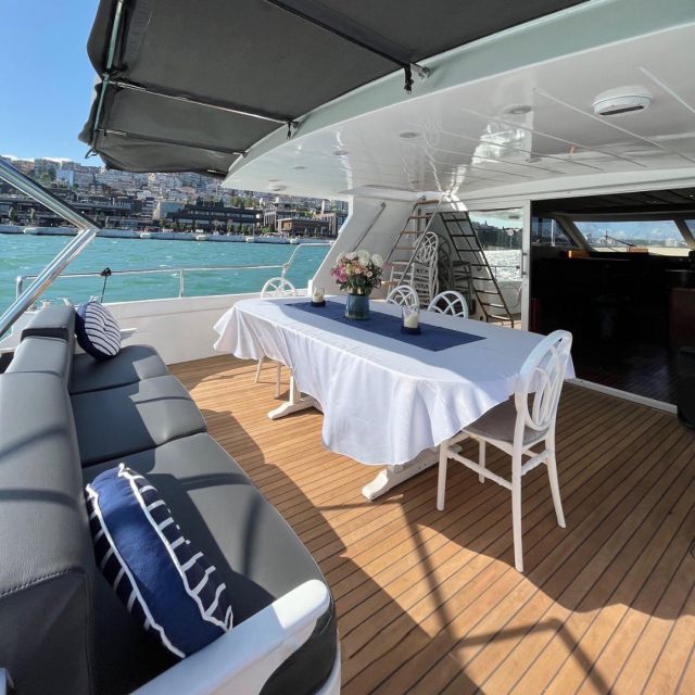 Istanbul: Sunset or Day Small-Group Yacht Cruise with Snacks - Why a small Bosphorus yacht beats the ferry