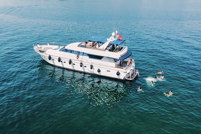 Istanbul Sunset Yacht Cruise on the Bosphorus with Transfers - Boat comfort: deck views vs cabin realities (and what to pack)