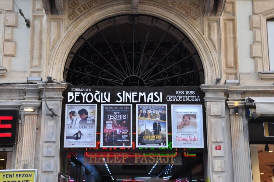 Istanbul: Taksim District Half-Day Walking Tour - St. Anthony of Padua Church: spotting the Italian heritage in plain sight