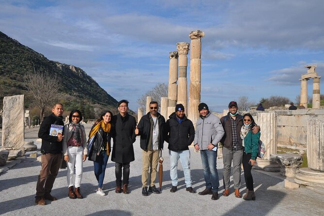 Istanbul to Ephesus Full Day Guided Tour, Flight and Lunch incl. - Transportation comfort and group size: why max 6 helps